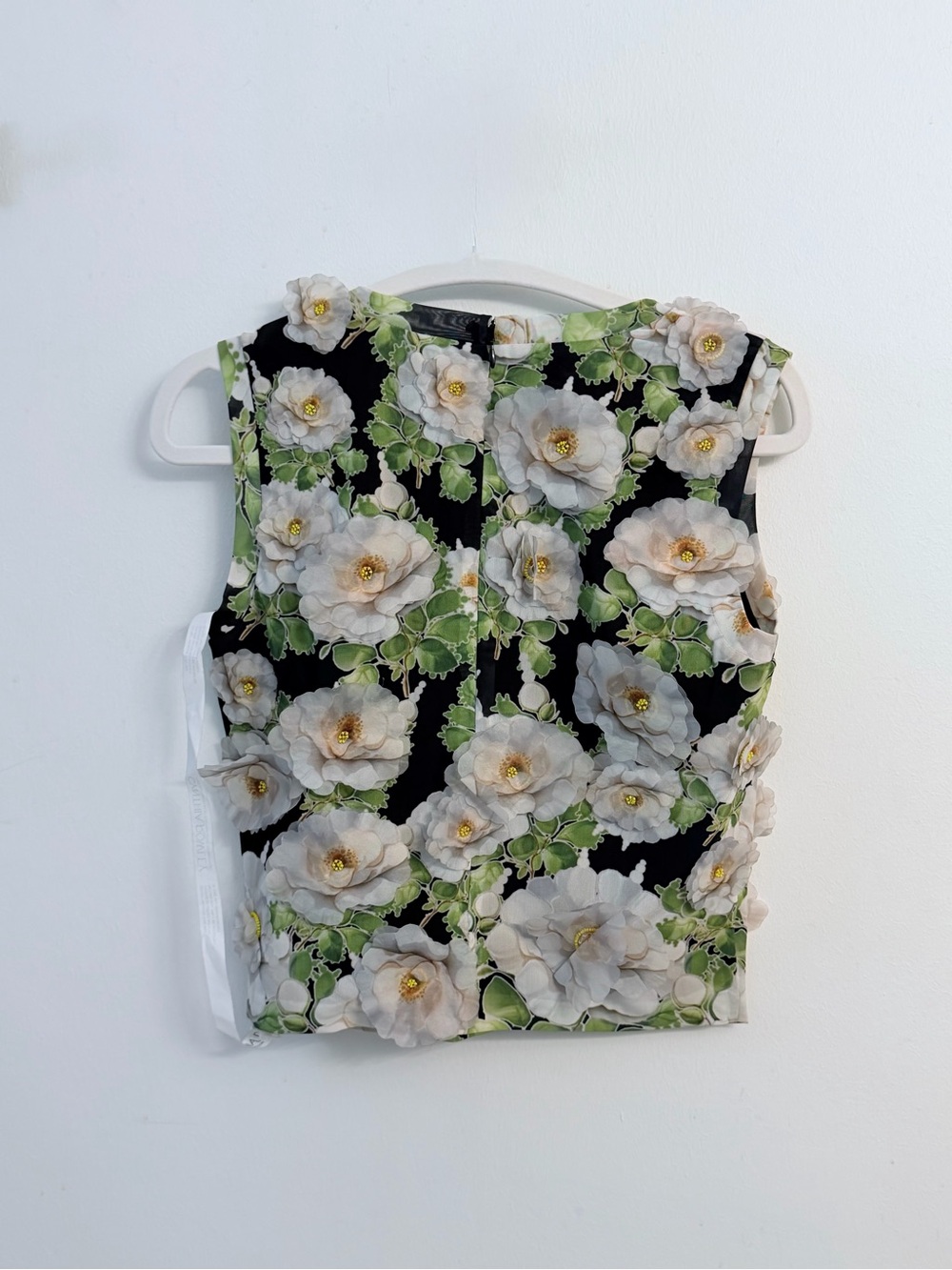 NWT $375 Cynthia Rowley Black 3D Floral Sleeveless Crop Top with White Blooms - Picture 6 of 6
